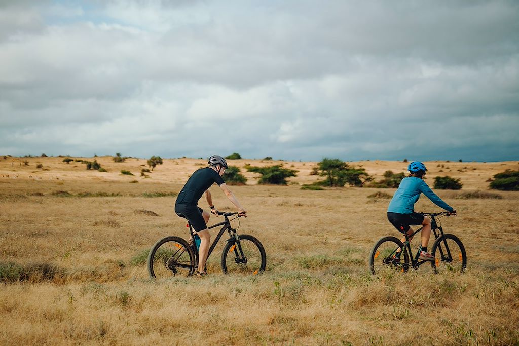 Image Savane à vélo - Tanzanie à vélo - Safari Tarangire - Lac Manyara