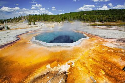 Geysers et glaciers du Wyoming au Montana