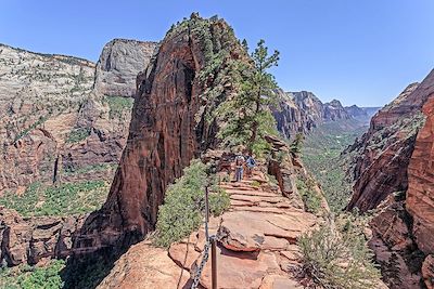 © DUCEPT Pascal / hemis.fr - Angels Landing - Parc national de Zion - Etats-Unis Angels Landing - Parc national de Zion - Etats-Unis