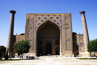© Fanny Gibert - Médersa Ouloug Beg sur la place du Reghistan à Samarkand - Ouzbékistan Médersa Ouloug Beg sur la place du Reghistan à Samarkand - Ouzbékistan