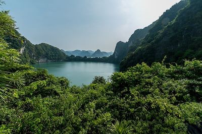 © François Vannière - Baie d'Along - Vietnam Baie d'Along - Vietnam