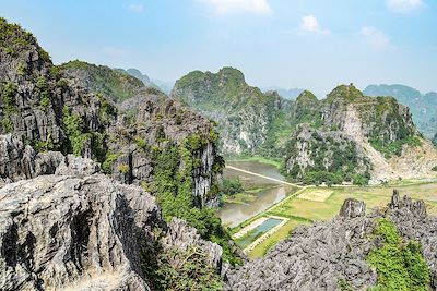 Baie d'Halong terrestre - Hang Mua ou Mua Caves - Vietnam