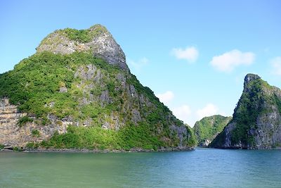 © Marlène Genet - Baie Ha Long - Province de Quang Ninh - Vietnam Baie Ha Long - Province de Quang Ninh - Vietnam