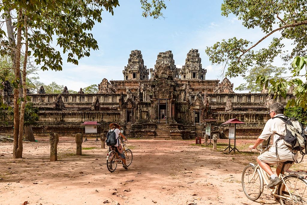 Image Temples d'Angkor à vélo - croisière baie d'Halong - Baie d'Halong terrestre à vélo