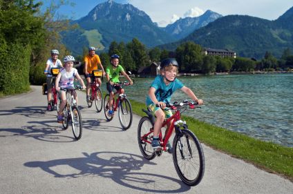 Vélo en famille au cœur des lacs de Salzbourg 