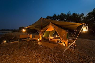 © Luangwa Bush Camping - Luangwa Bush Camping - South Luangwa National Park - Zambie Luangwa Bush Camping - South Luangwa National Park - Zambie