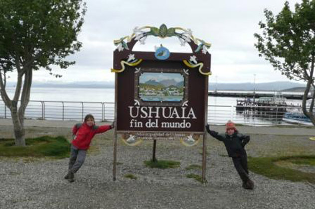 Ils ont fait le tour du monde en famille Ils ont fait le tour du monde en famille