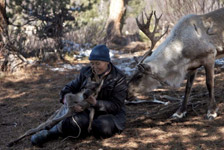 Une femme parmi les rennes Une femme parmi les rennes