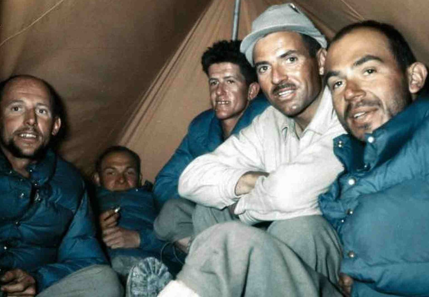 Annapurna 1950, pour la patrie, par la montagne