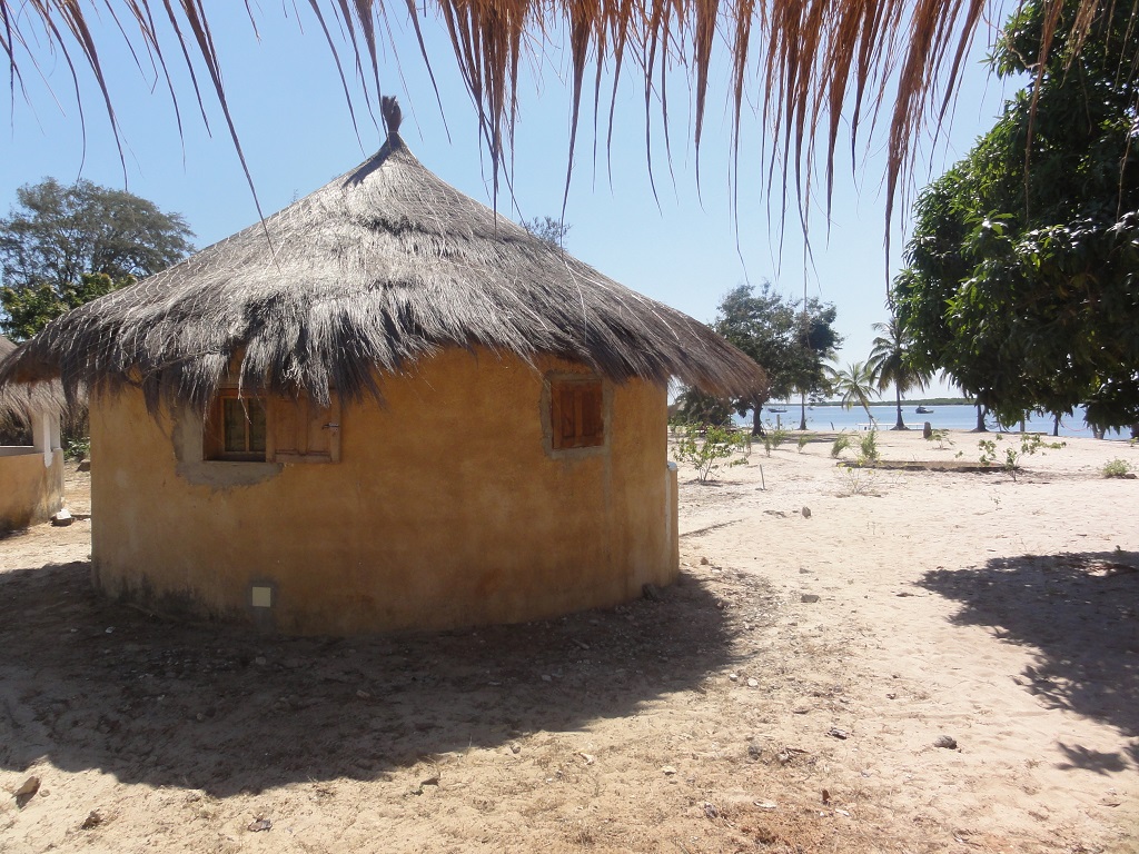 Campement villageois à Elinkine