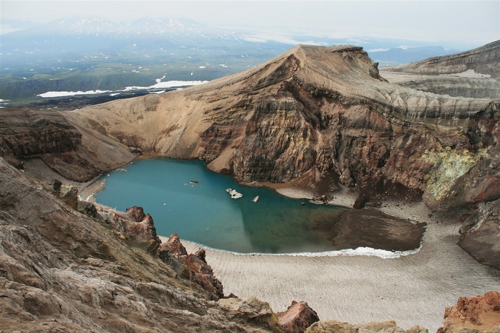 Le cratère du volcan Gorely