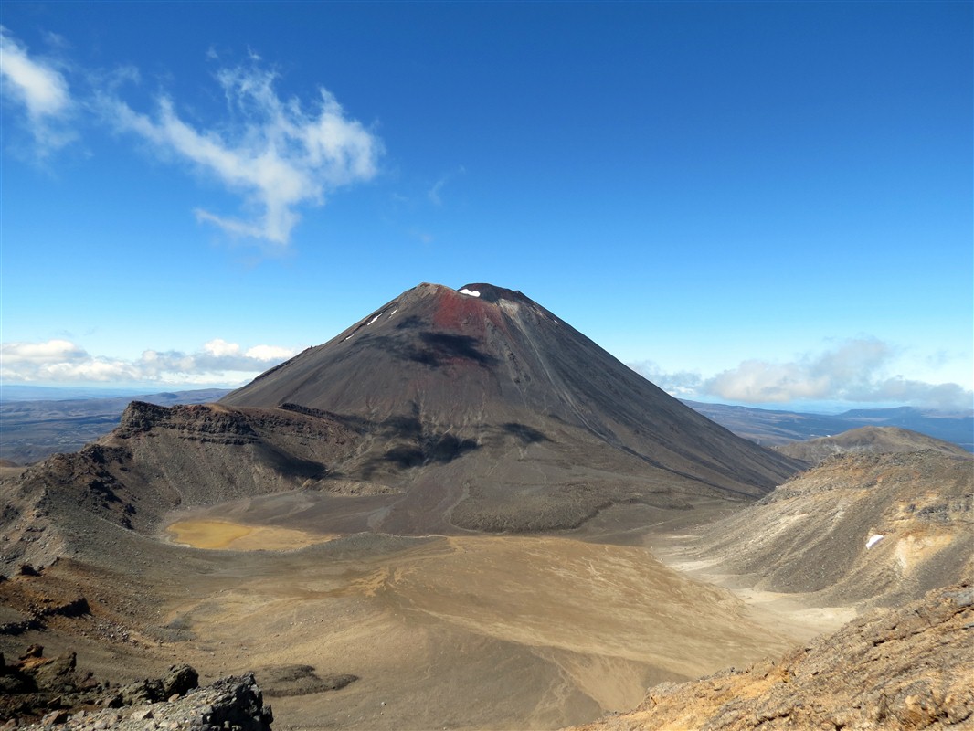 Mont Ngauruhoe, Tongariro Alpine crossing