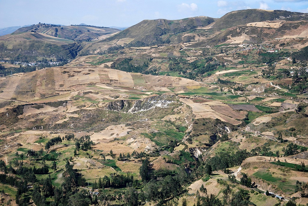 Point de vue sur la route d'Alausi, point de départ du train des Andes