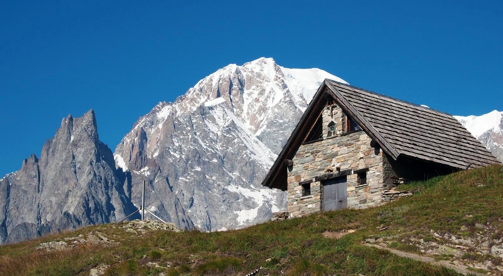 Mont de la Saxe, Aiguilles Noires de Peuterey, Vallée d'Aoste