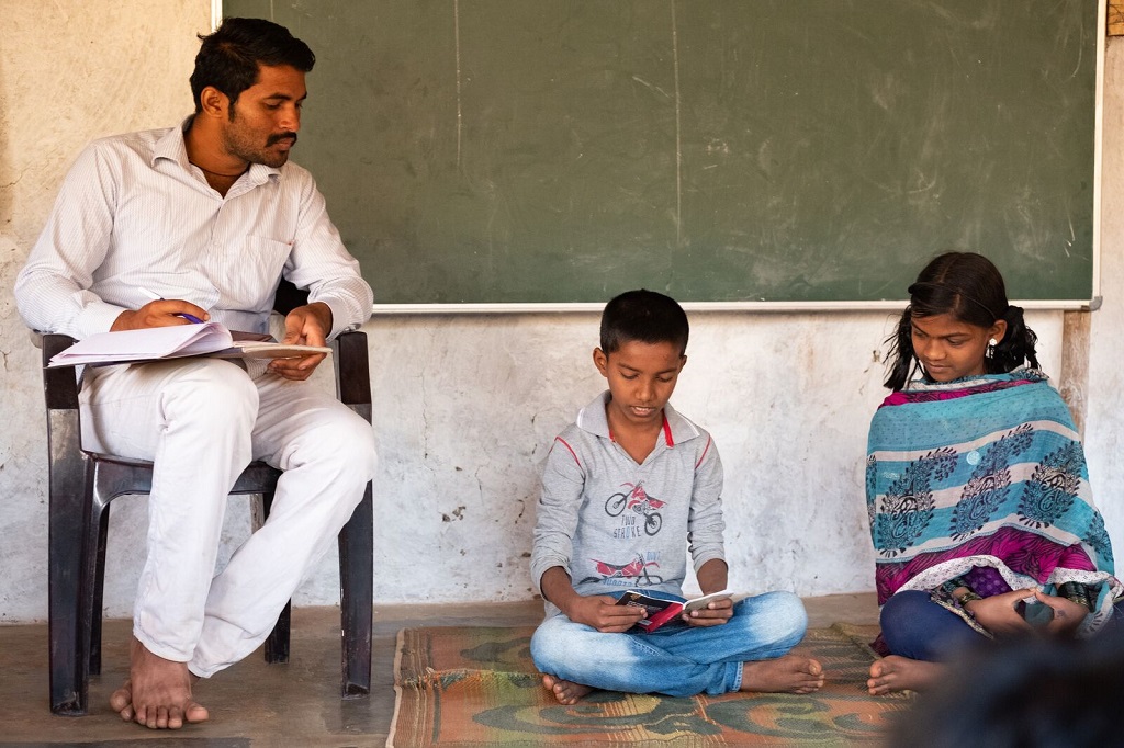 Le nombre restreint d’élèves par classe permet aux enseignants de s’assurer que chaque enfant progresse et atteint ses objectifs. - ©Luc Mercure