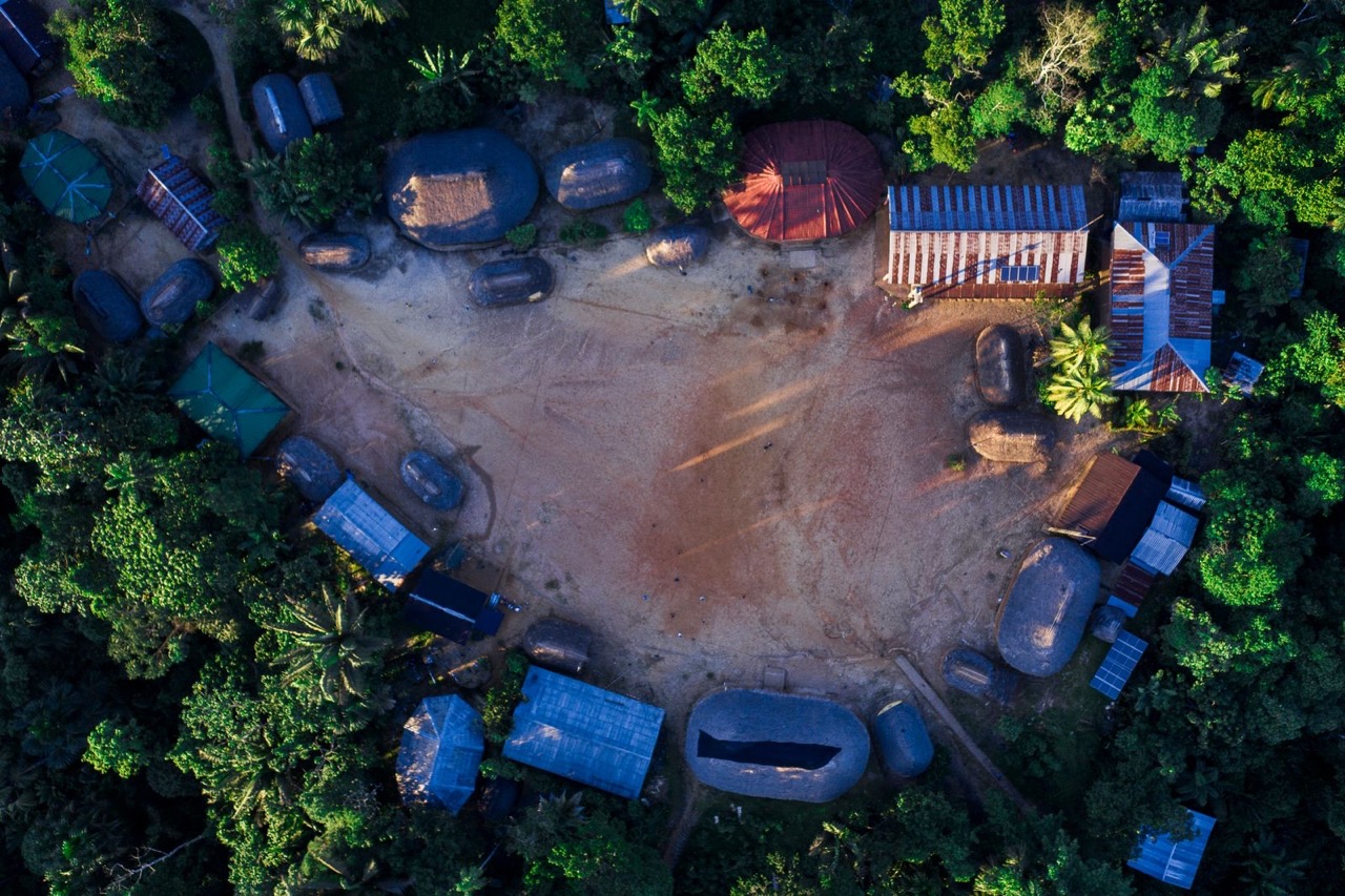 La place centrale de Sarayaku vue d’en haut - ©Misha Vallejo