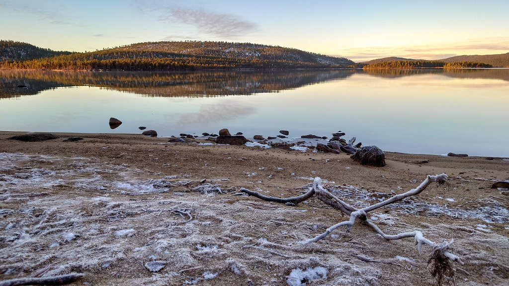 Plage gelée près d'Ivalo - ©Edwige Caron