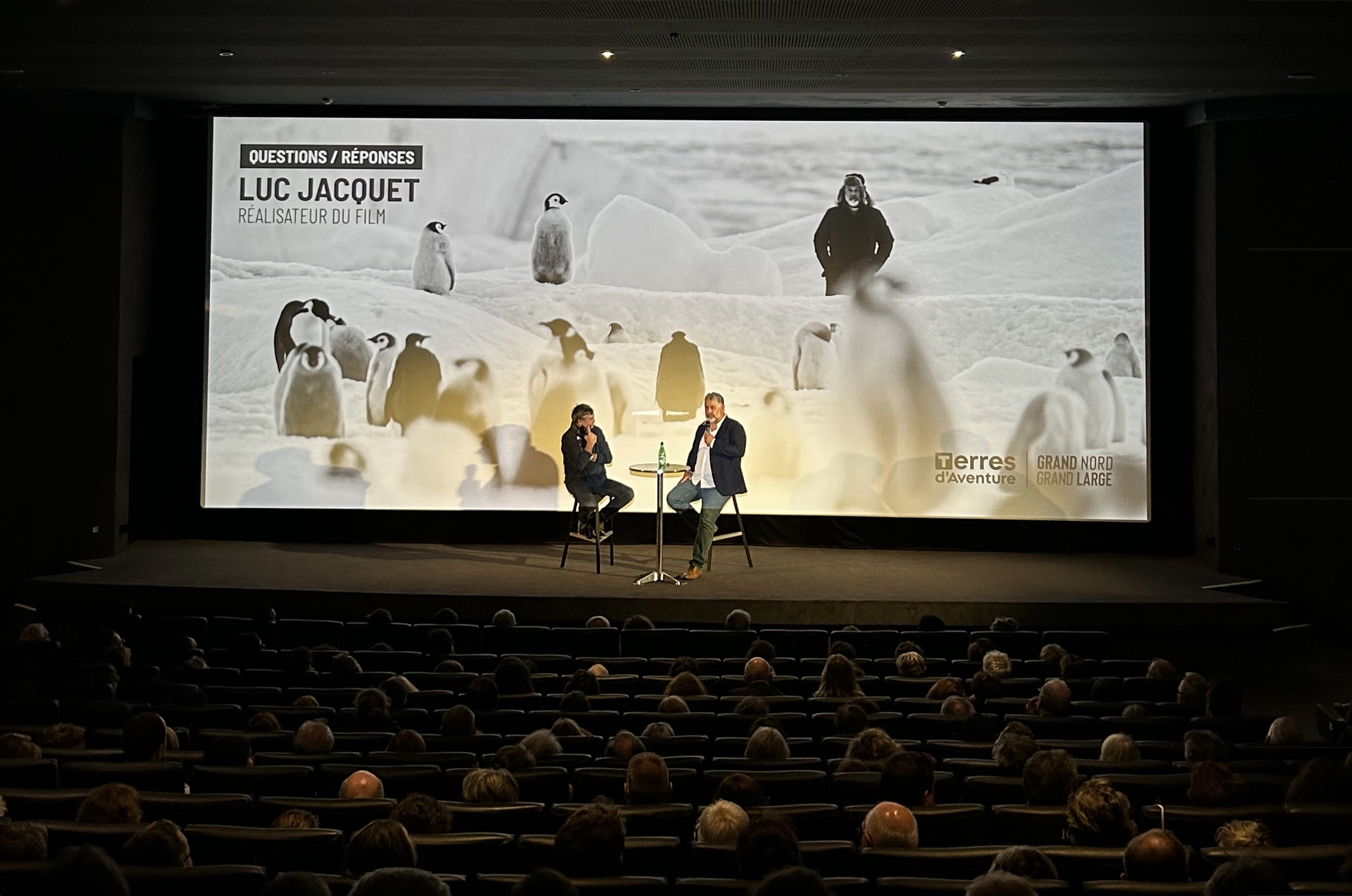 Salle comble au cinéma Publicis Champs-Élysées pour la projection en avant-première du dernier film de Luc Jacquet a répondu aux questions du public © Valentine Bertoli / Terres d'Aventure-GNGL