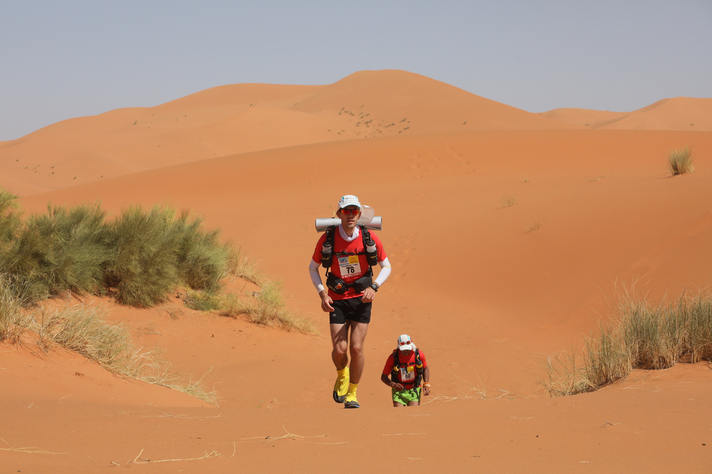 Thomas Callens dans les dunes de Merzouga lors de la 2ème étape - ©Erik Sampers