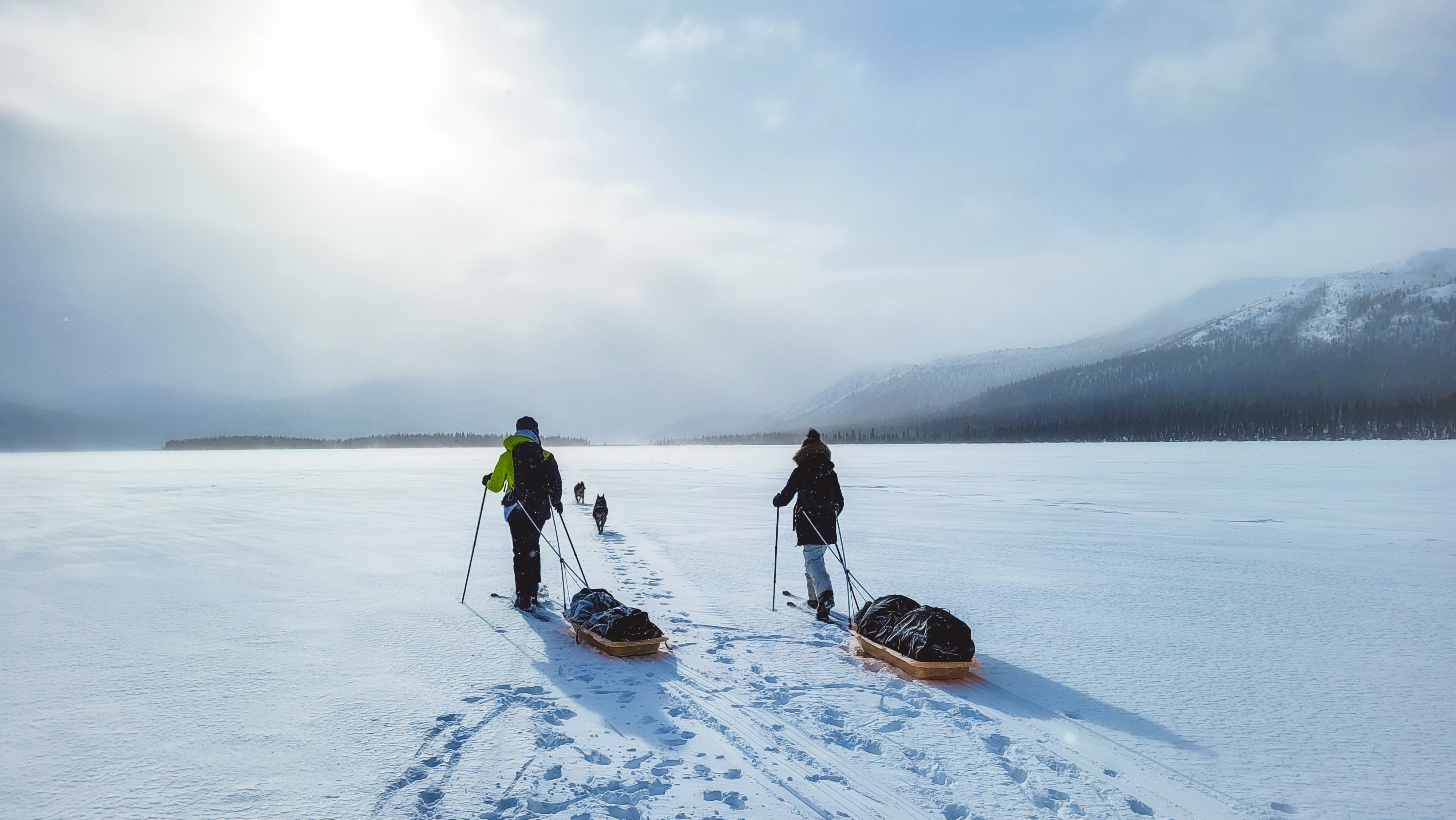 La très faible densité de population au Yukon permet de partir explorer la nature sans croiser personne pendant plusieurs jours  © The Call of the Yukon