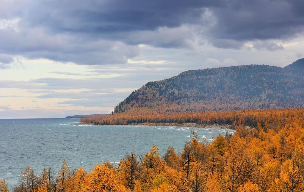 Le Baïkal à l'automne