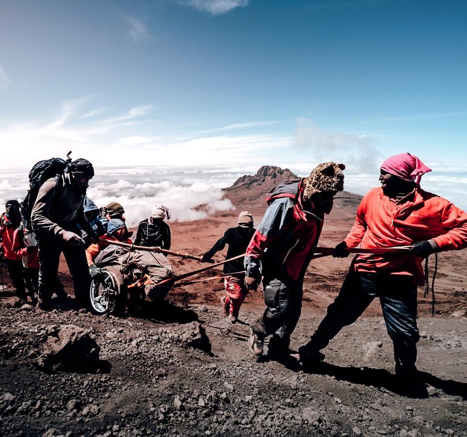 Wheeled World – À l’assaut du Kilimandjaro en fauteuil roulant