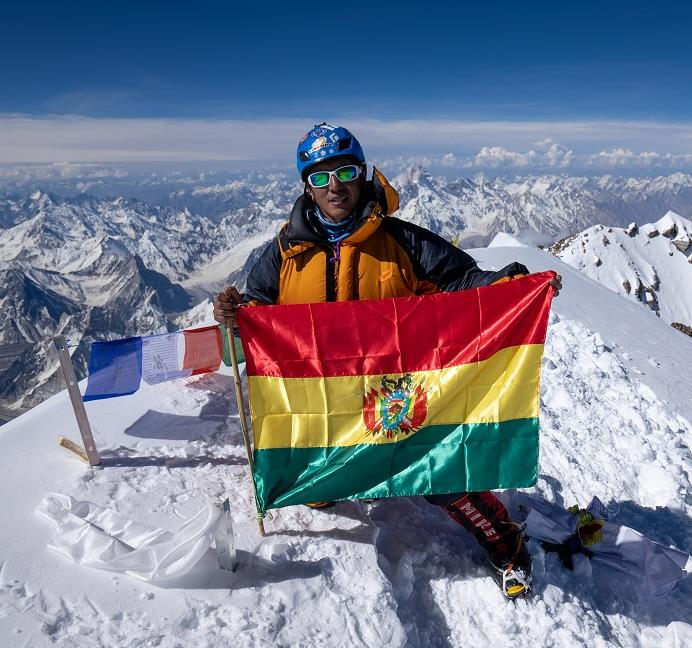 Hugo Ayaviri, l’alpiniste bolivien devenu héros national au Pakistan